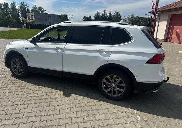 Volkswagen Tiguan cena 100000 przebieg: 163000, rok produkcji 2019 z Gniezno małe 29